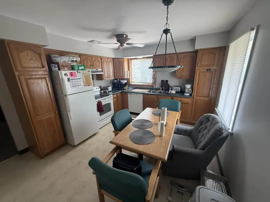 7519 W Sheridan AVENUE, Milwaukee, WI 53218 - #3