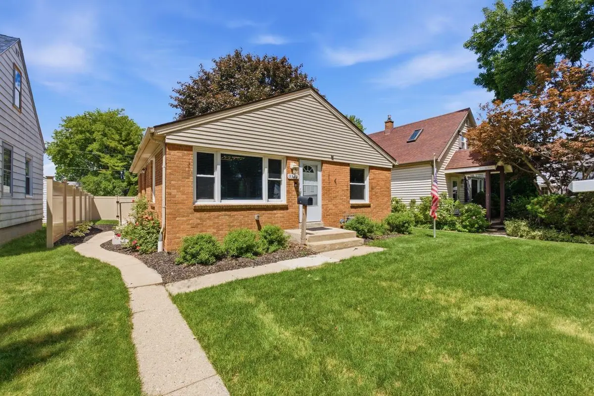 3379 S Burrell STREET, Milwaukee, WI 53207 - #1