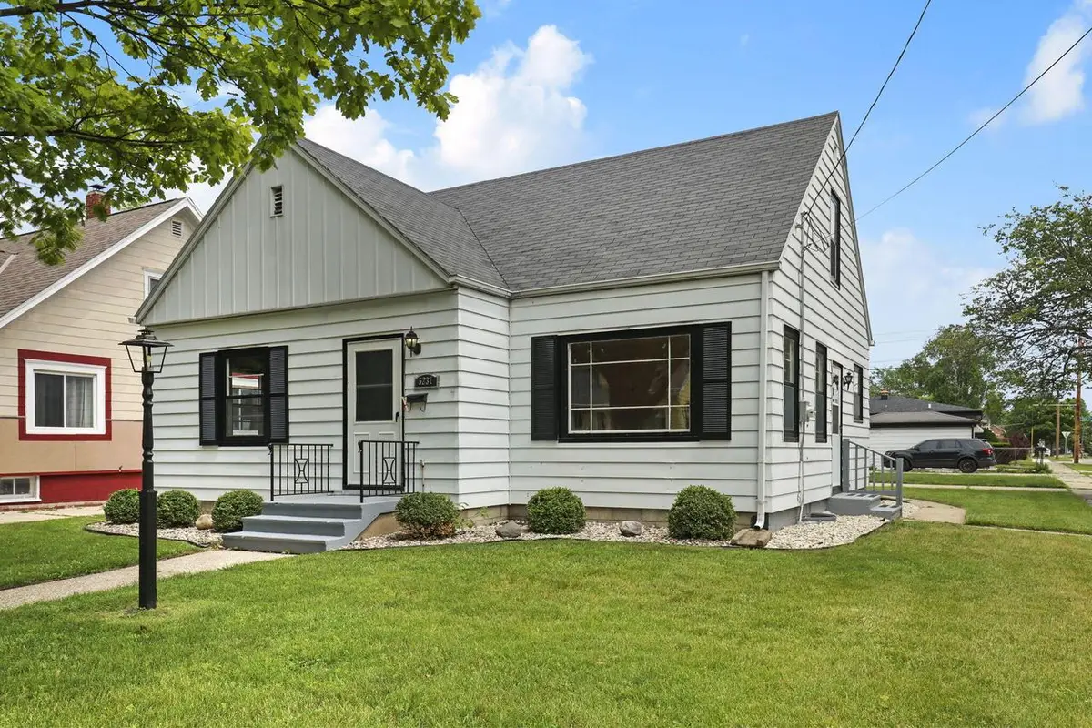 5237 35th AVENUE, Kenosha, WI 53144 - #1