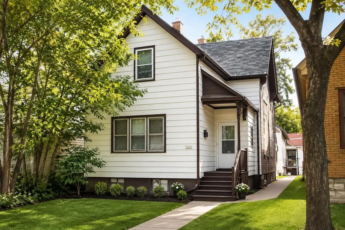 1522 S 15th STREET, Milwaukee, WI 53204 - #1