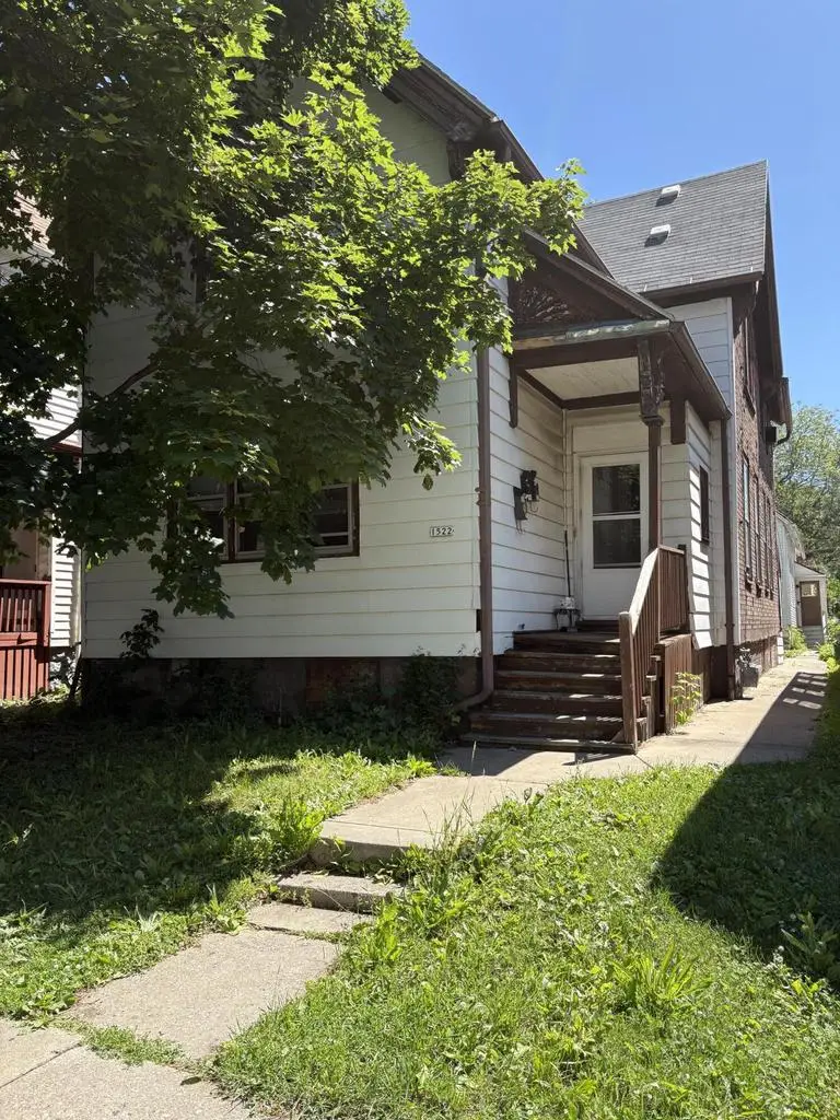 1522 S 15th STREET, Milwaukee, WI 53204 - #2