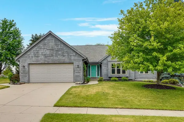 940 Bartlett DRIVE, Oconomowoc, WI 53066
