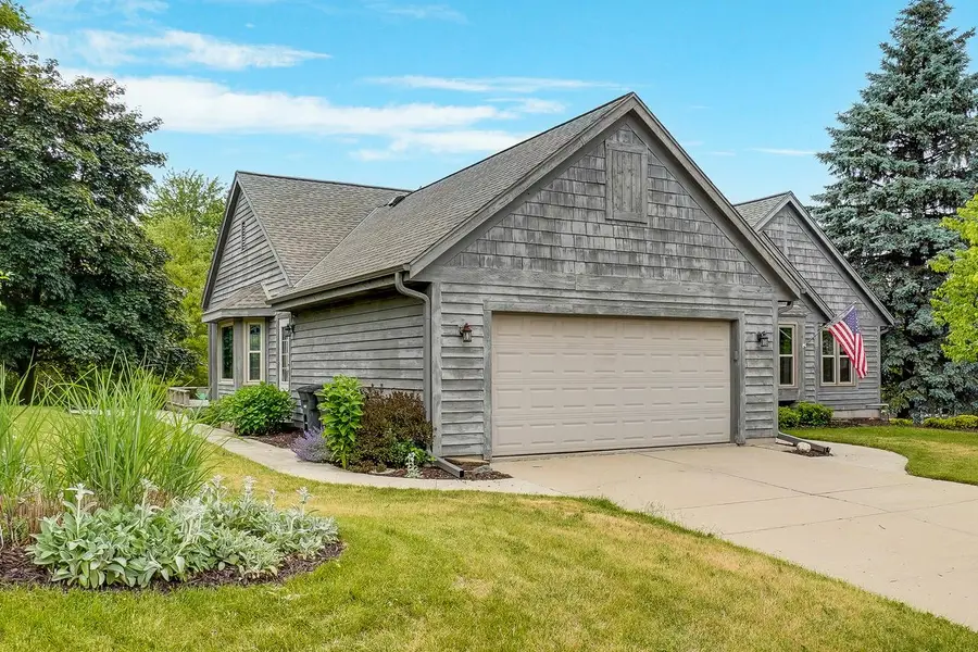 940 Bartlett DRIVE, Oconomowoc, WI 53066 - #3