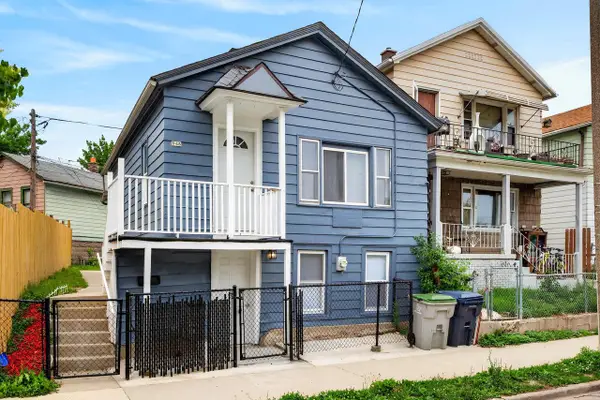 946 W Windlake AVENUE, Milwaukee, WI 53204