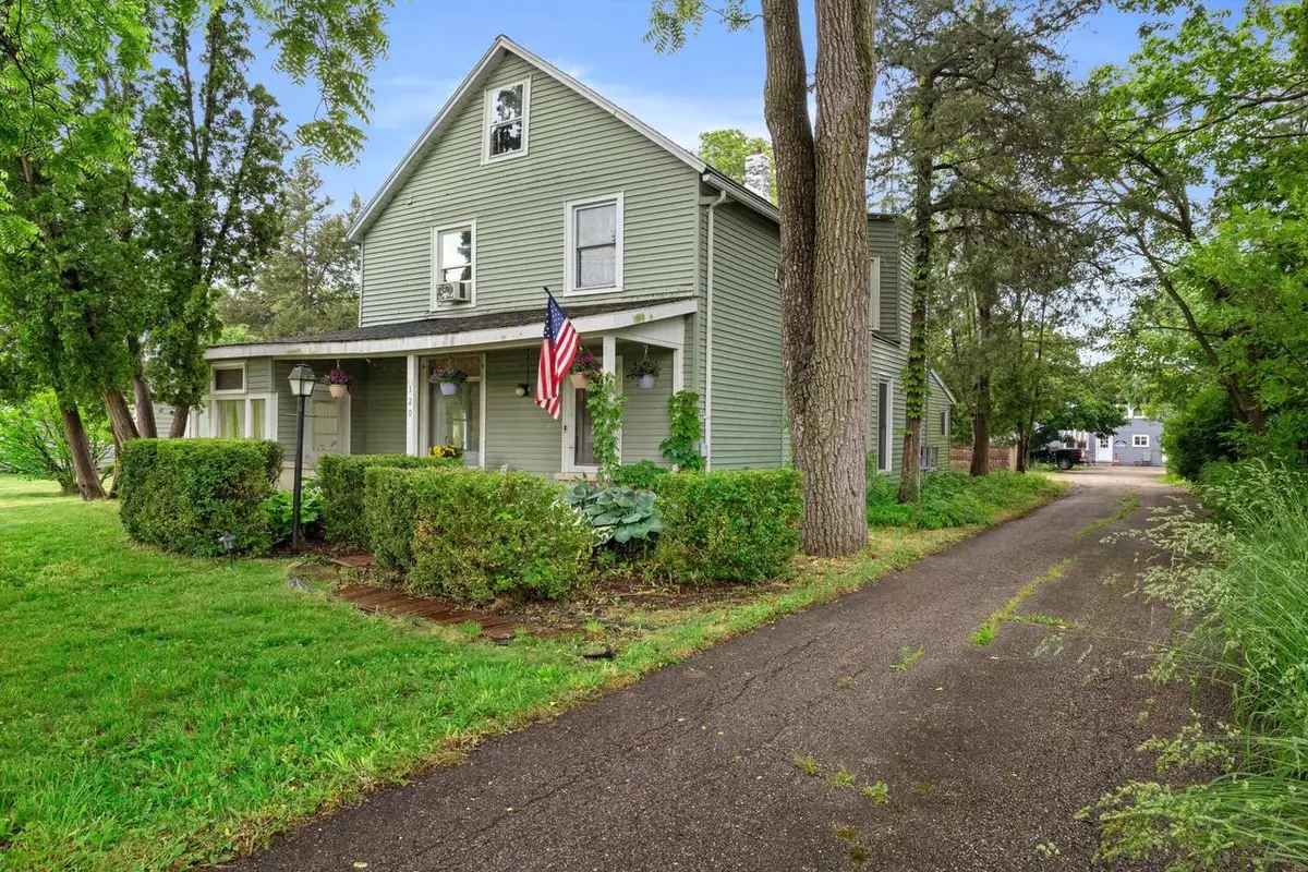 320 Curtis STREET, Lake Geneva, WI 53147 - #1