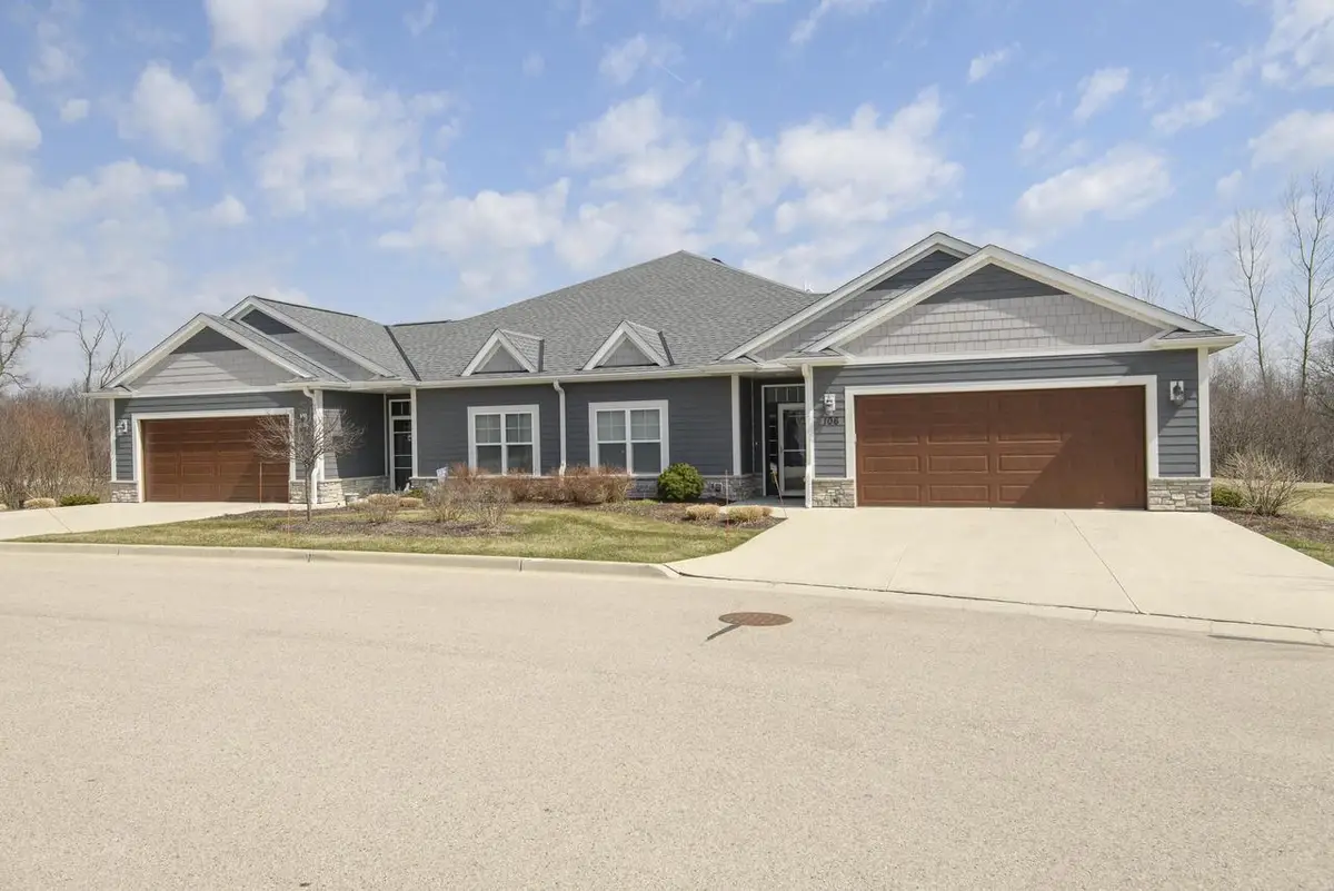 106 Phantom Lake COURT, Mukwonago, WI 53149 - #1