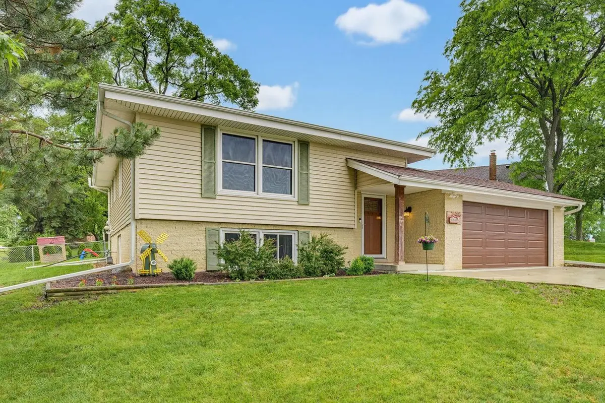 12405 W Crawford AVENUE, New Berlin, WI 53151 - #1