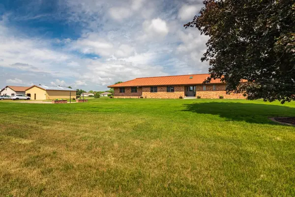 N8620 Garfield ROAD, Holmen, WI 54636