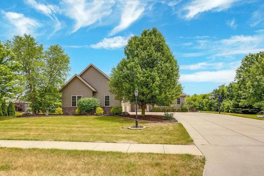 750 Pinehurst DRIVE, Mukwonago, WI 53149 - #3