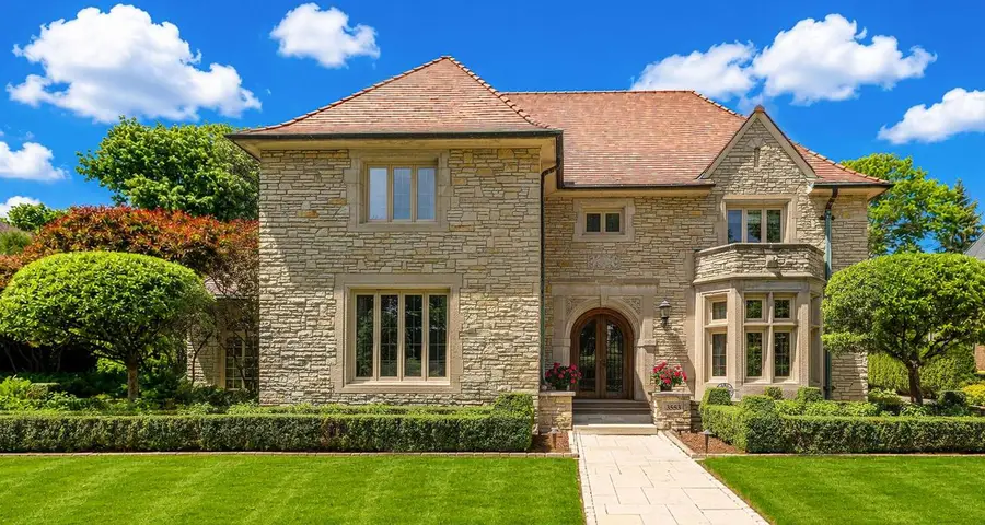 3553 N Shepard AVENUE, Shorewood, WI 53211 - #2