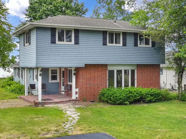 24315 Fairway DRIVE, Kansasville, WI 53139