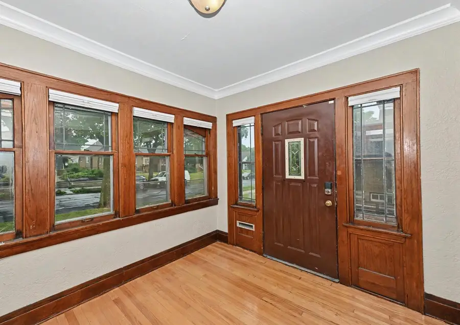 4131 N 16th STREET, Milwaukee, WI 53209 - #2
