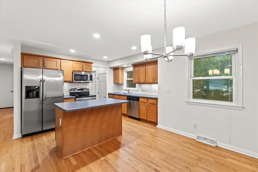 5314 W Calumet ROAD, Milwaukee, WI 53223 - #2