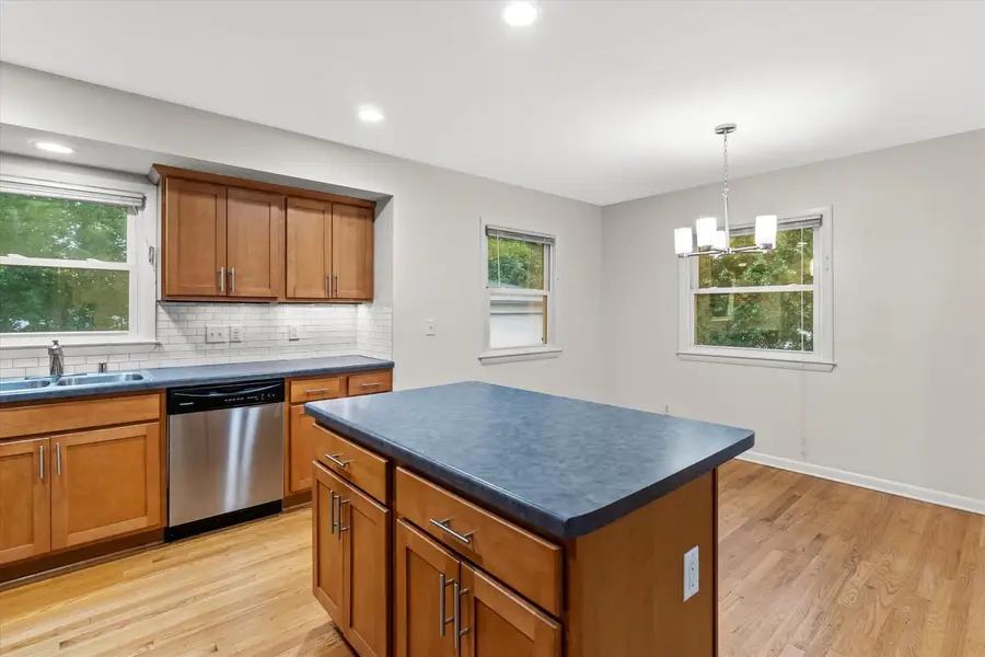 5314 W Calumet ROAD, Milwaukee, WI 53223 - #3