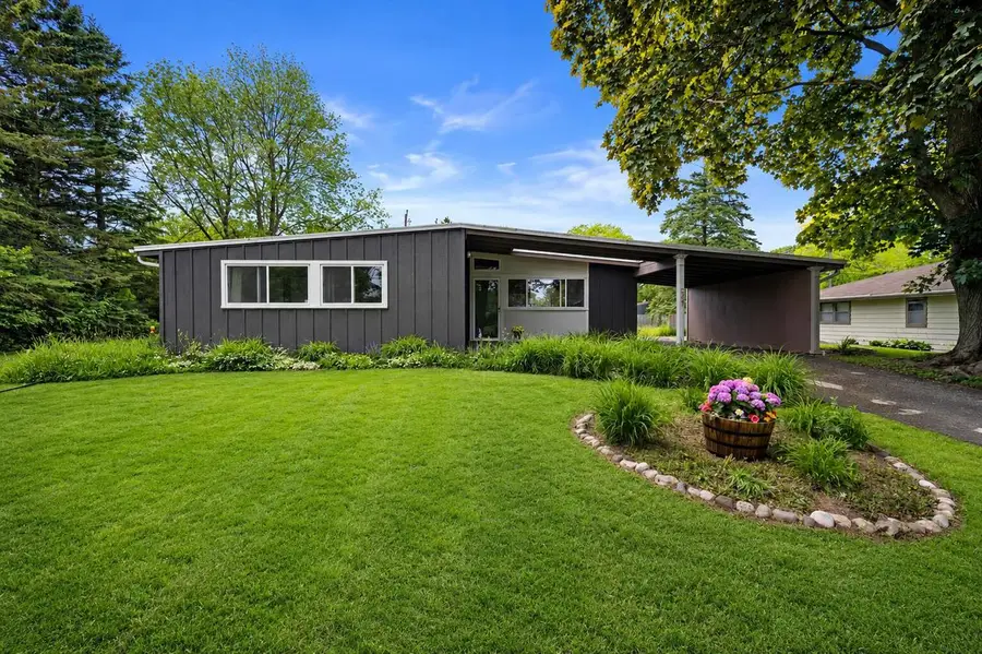 7337 N Seneca ROAD, Fox Point, WI 53217 - #3