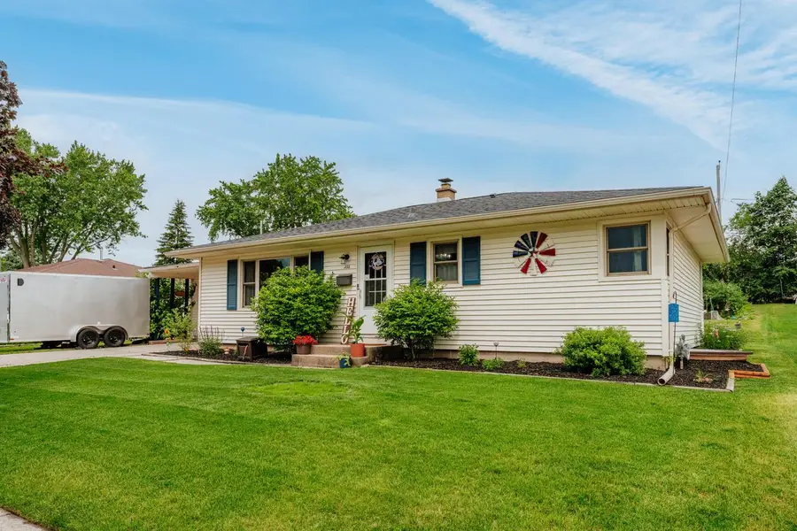 332 S Kendrick AVENUE, Burlington, WI 53105 - #3