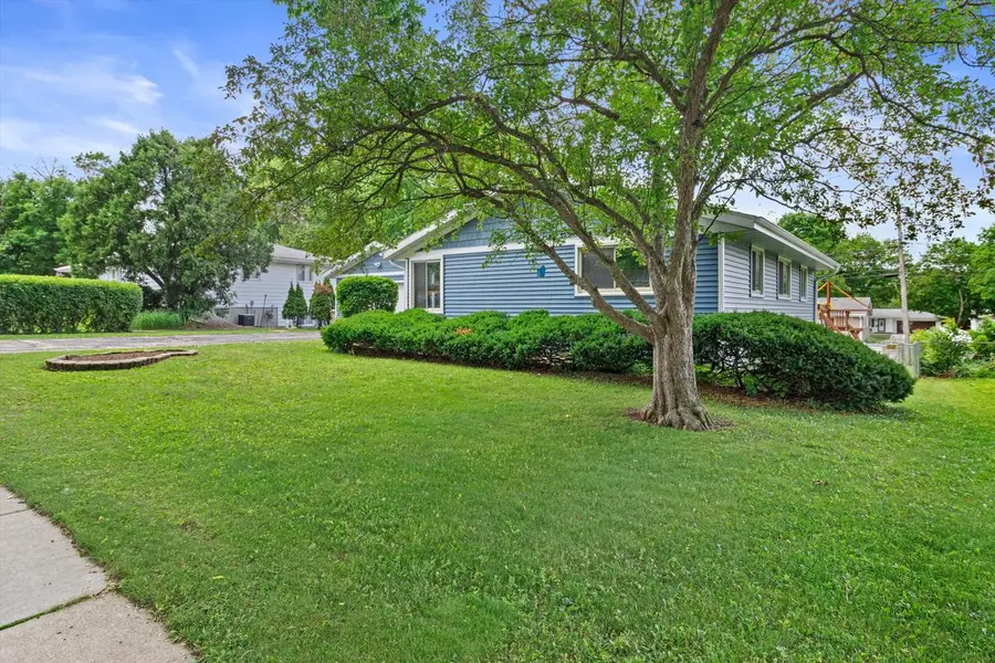 118 Walker DRIVE, Madison, WI 53714 - #2