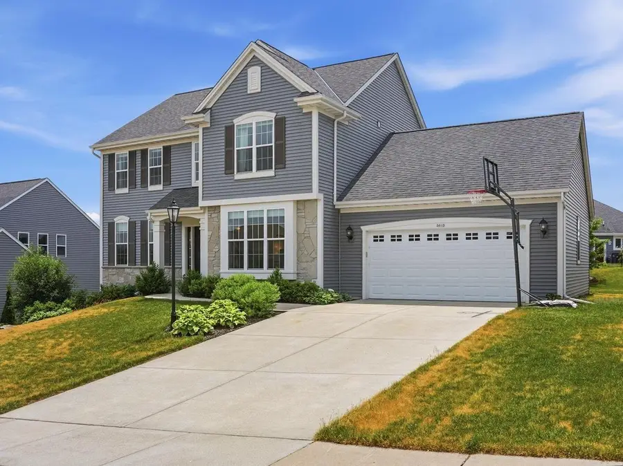 3513 Olde Howell ROAD, Waukesha, WI 53188 - #2