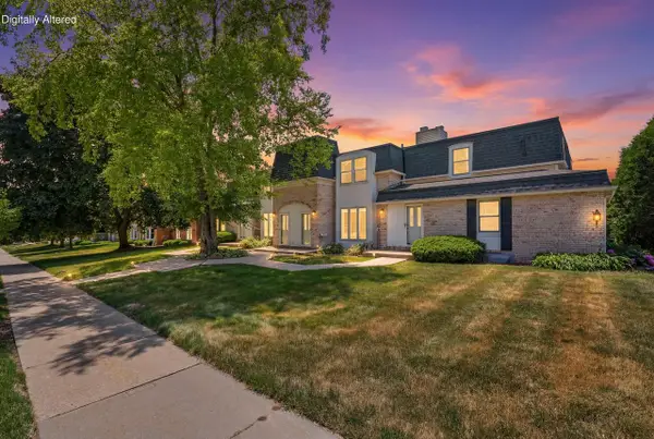 2005 Chateau COURT, Grafton, WI 53024