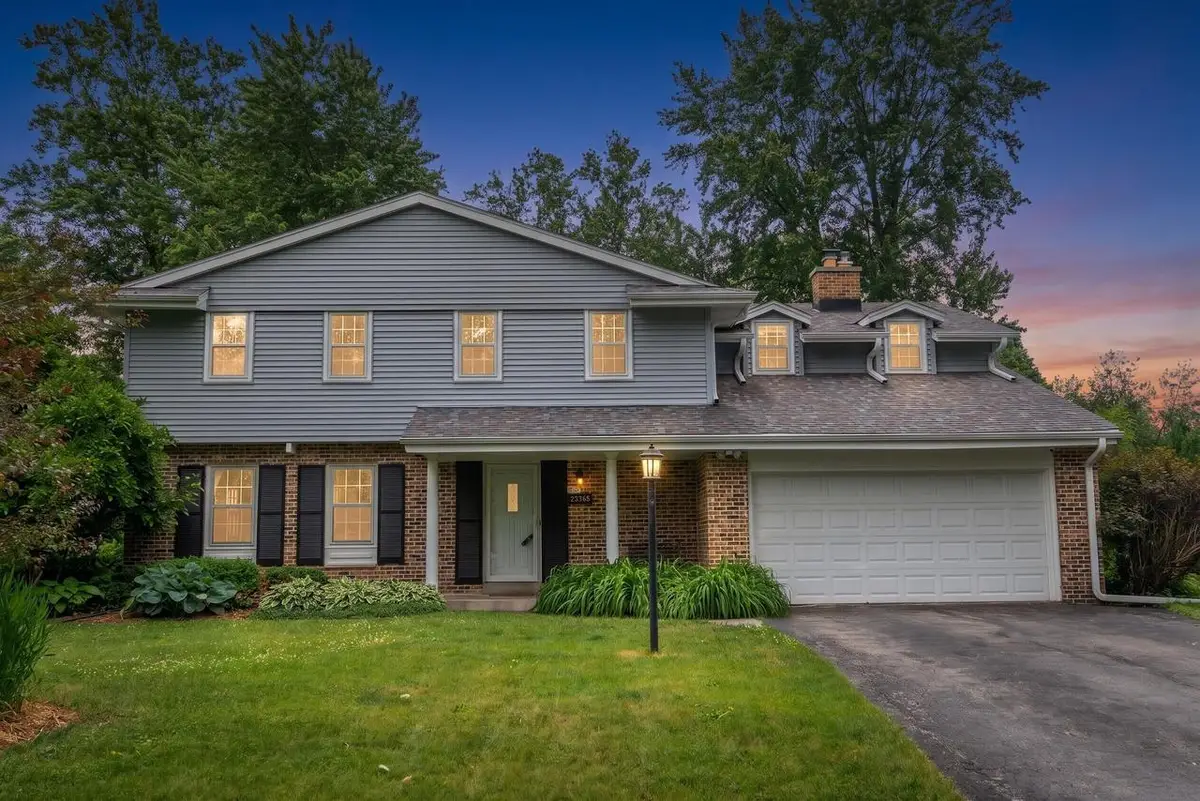 21565 Ann Rita DRIVE, Brookfield, WI 53045 - #1