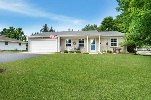 1674 Mapledale ROAD, West Bend, WI 53090