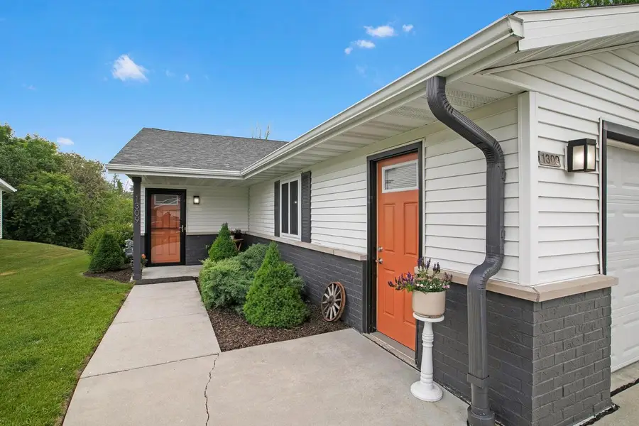 1309 N 49th STREET, Sheboygan, WI 53081 - #2