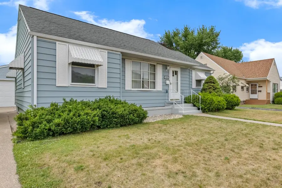 1908 S 23rd STREET, La Crosse, WI 54601 - #2