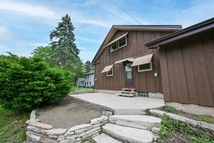 8603 N Regent ROAD, Fox Point, WI 53217 - #3