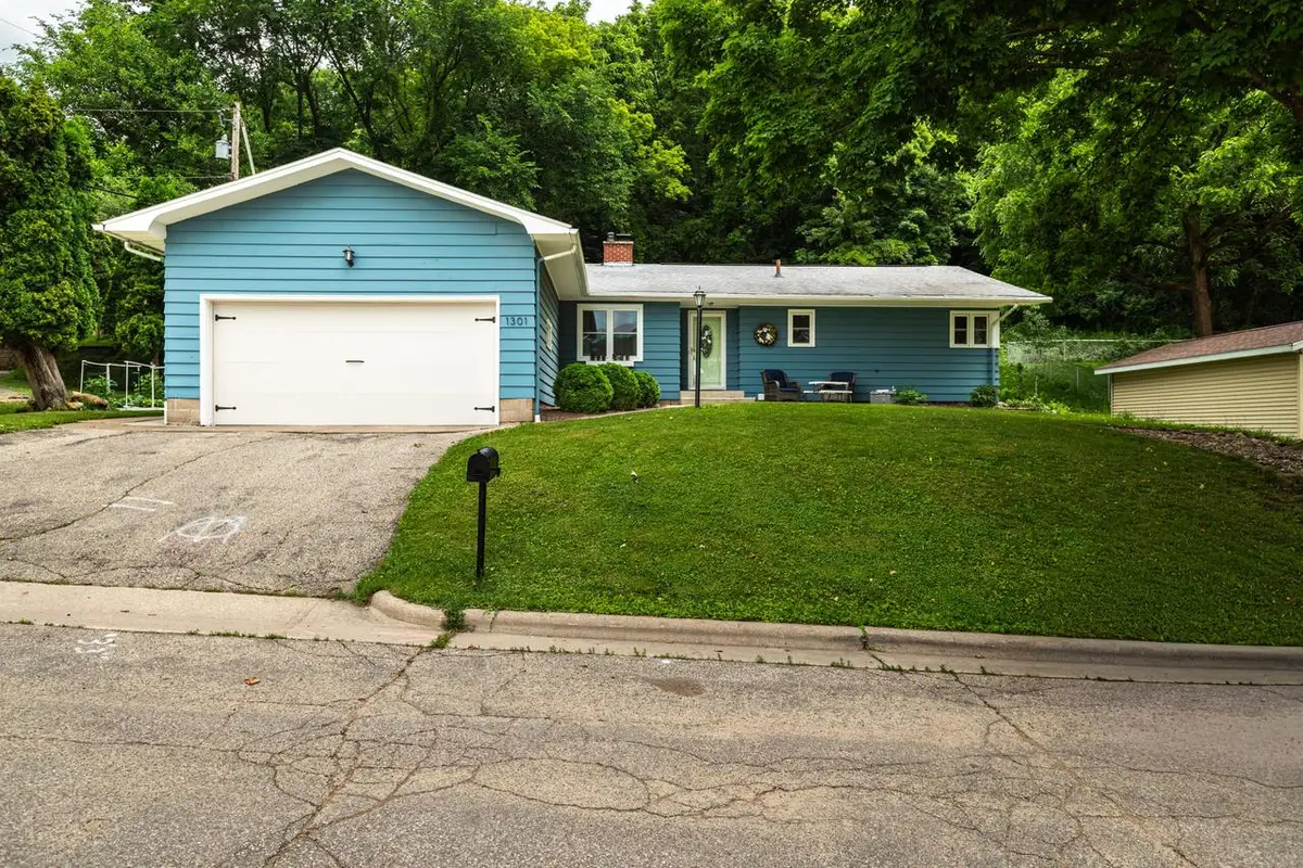 1301 31st PLACE S, La Crosse, WI 54601 - #1