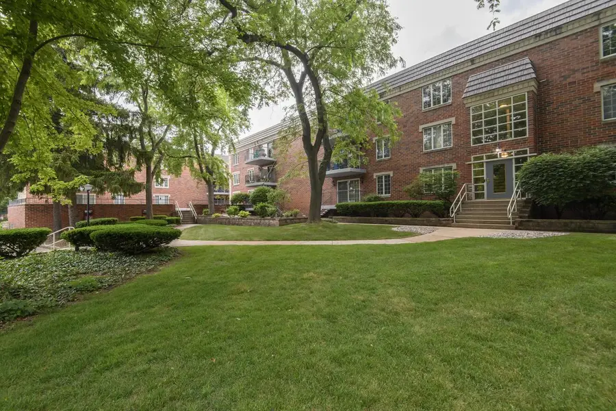13335 Watertown Plank ROAD #110, Elm Grove, WI 53122 - #2