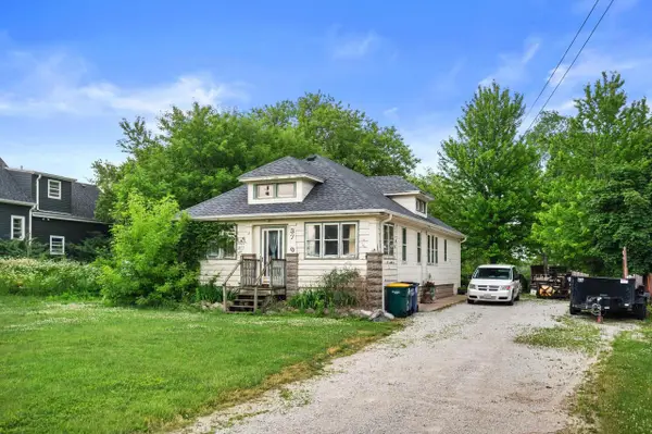 3709 E Ryan ROAD, Oak Creek, WI 53154