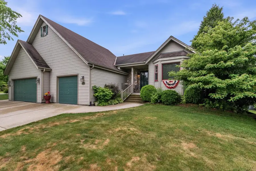 2091-2093 Cherokee STREET, Grafton, WI 53024 - #3