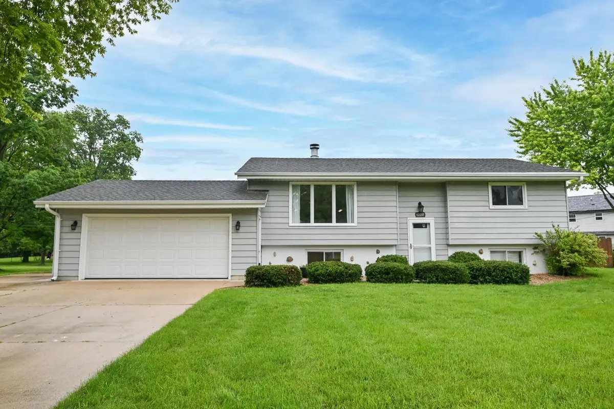 12237 W Larkspur ROAD, Franklin, WI 53132 - #1