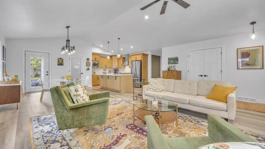 718 Pershing AVENUE, Sheboygan, WI 53083 - #2