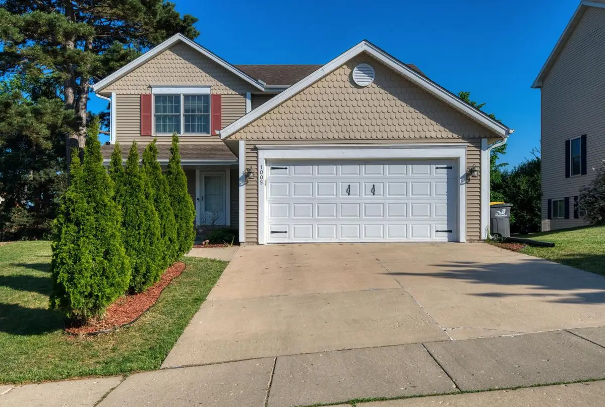 1005 Dresser AVENUE, Waukesha, WI 53188 - #1