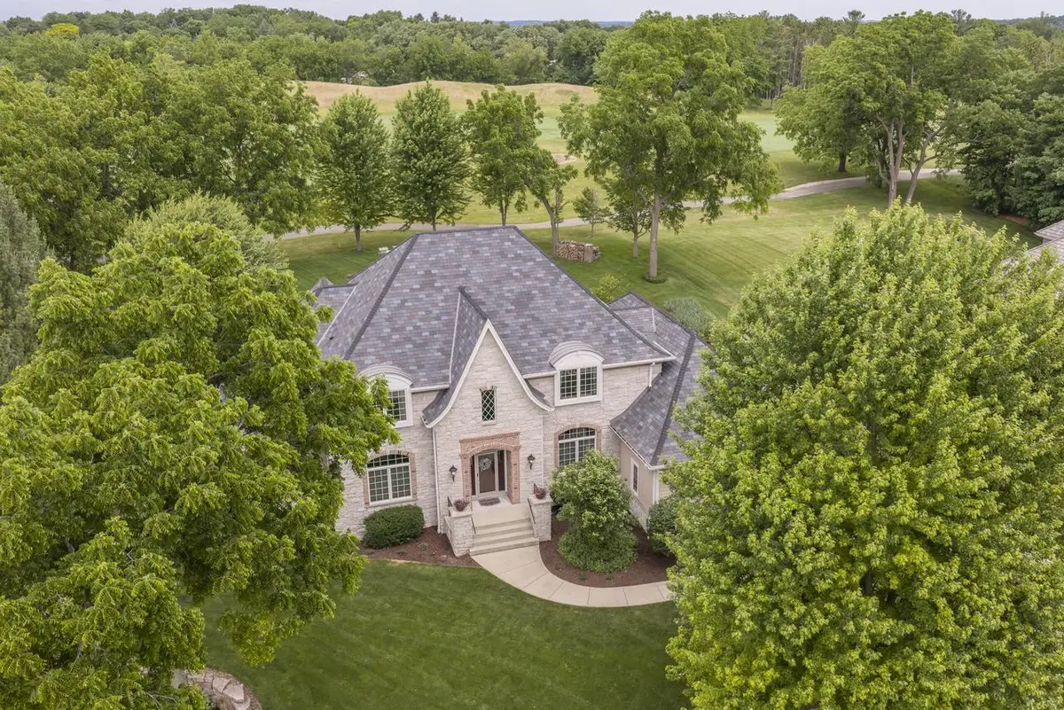 S76W26010 Prairieside DRIVE, Waukesha, WI 53189 - #1
