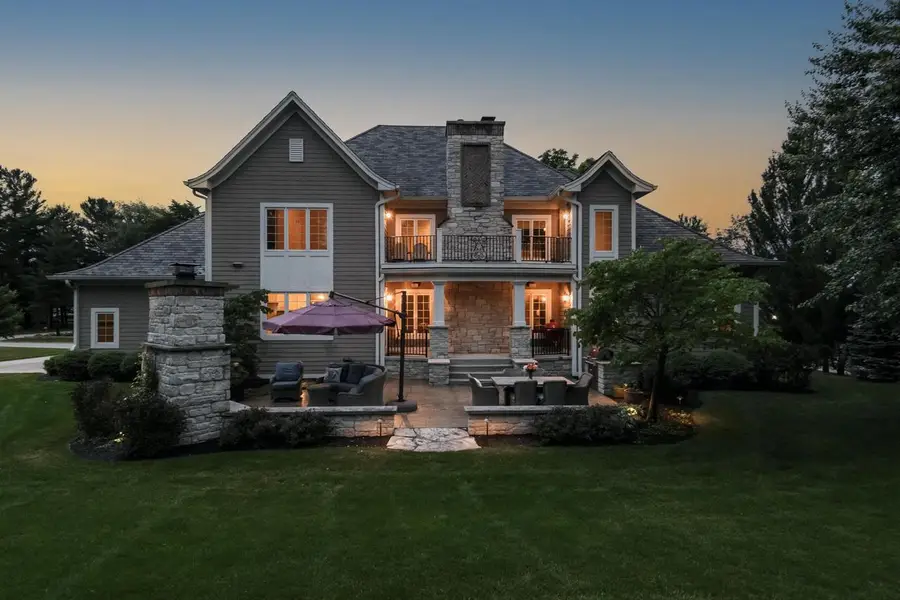 S76W26010 Prairieside DRIVE, Waukesha, WI 53189 - #2