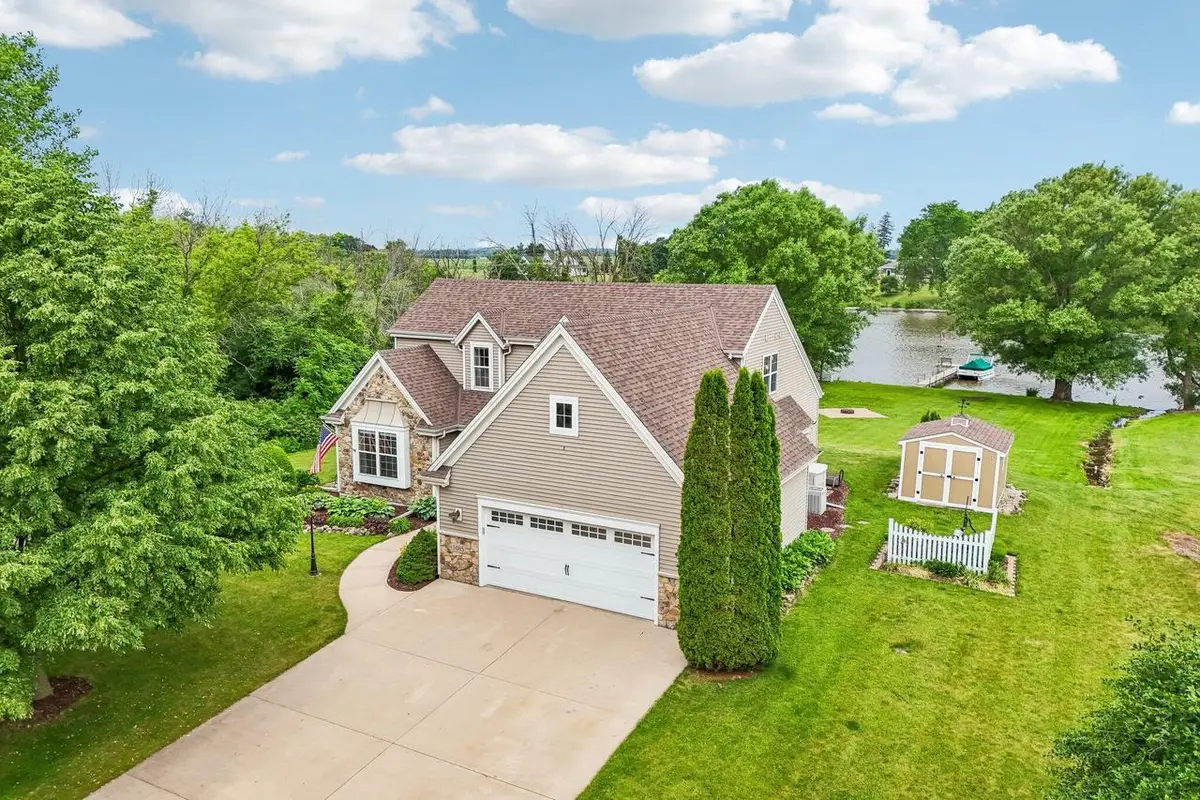 1085 Hillebrand Drive, Jefferson, WI 53549 - #1