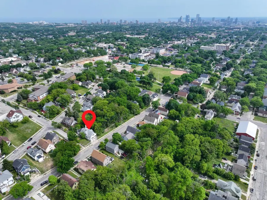 3160-3162 N Dr William Finlayson STREET, Milwaukee, WI 53212 - #3