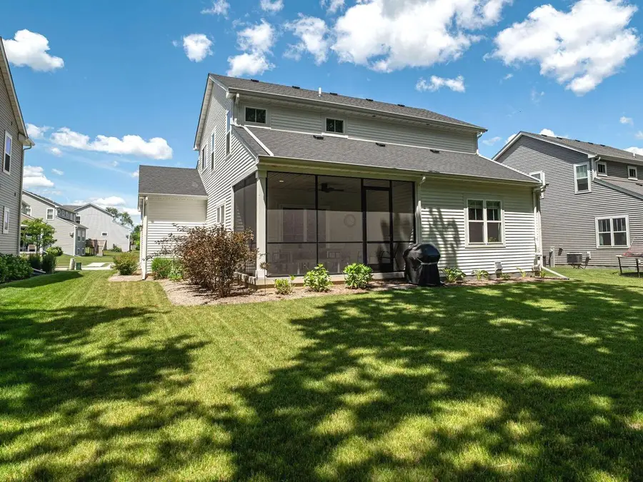 524 Wild Oak ROAD, Hartland, WI 53029 - #3