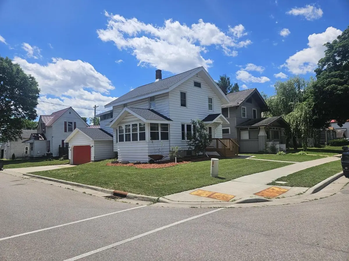 319 E Main STREET #419 W Montgomery St, Sparta, WI 54656 - #1