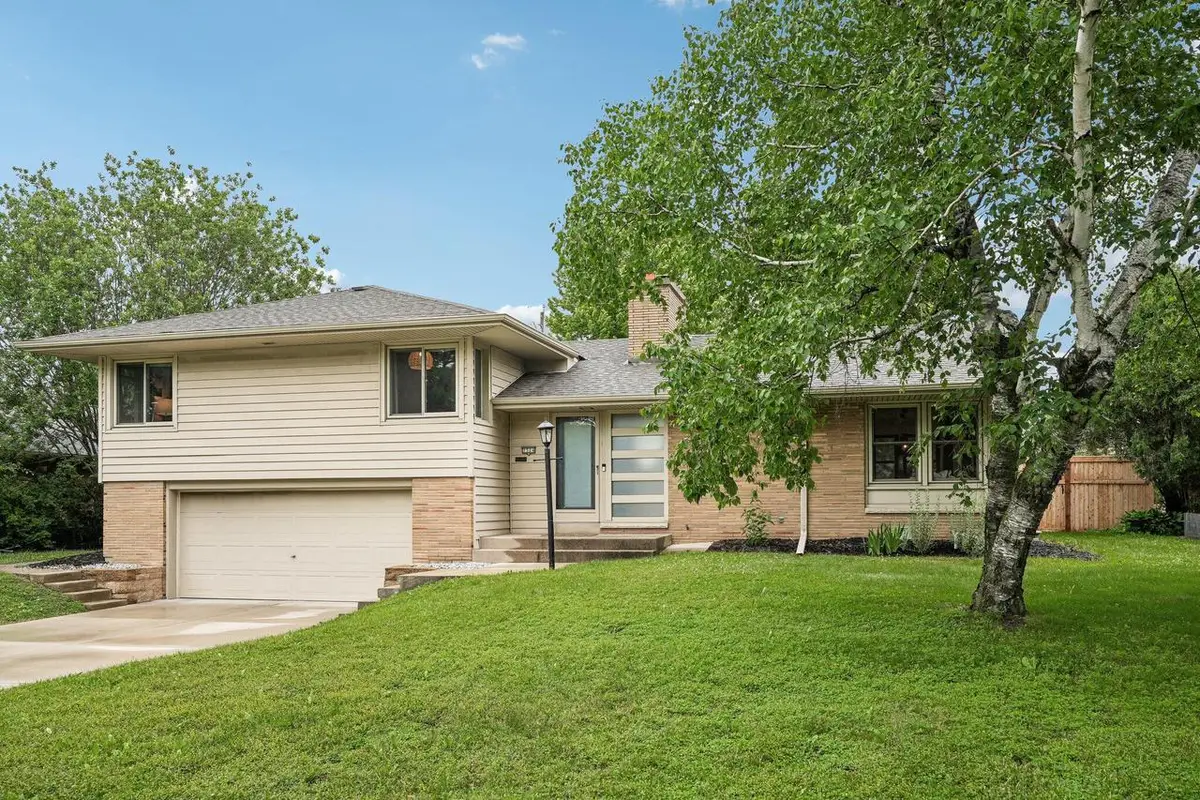 7524 W Wisconsin AVENUE, Wauwatosa, WI 53213 - #1