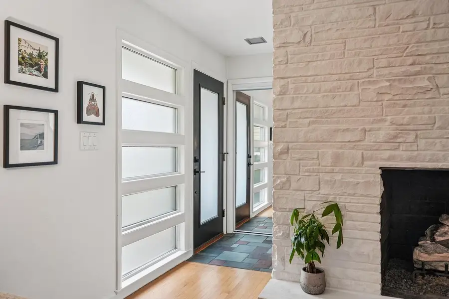 7524 W Wisconsin AVENUE, Wauwatosa, WI 53213 - #2