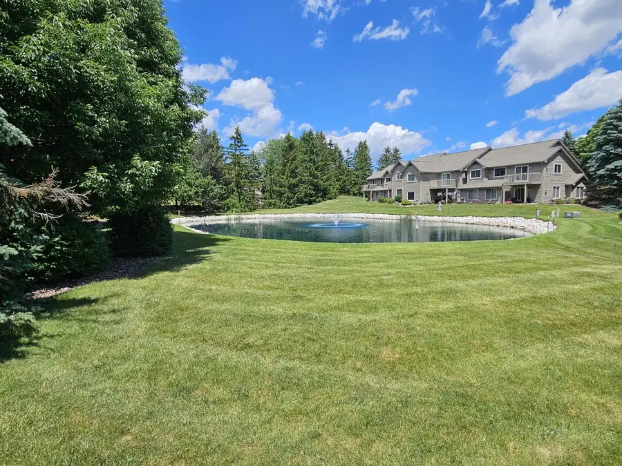 18575 Brookfield Lake DRIVE #62, Brookfield, WI 53045 - #3
