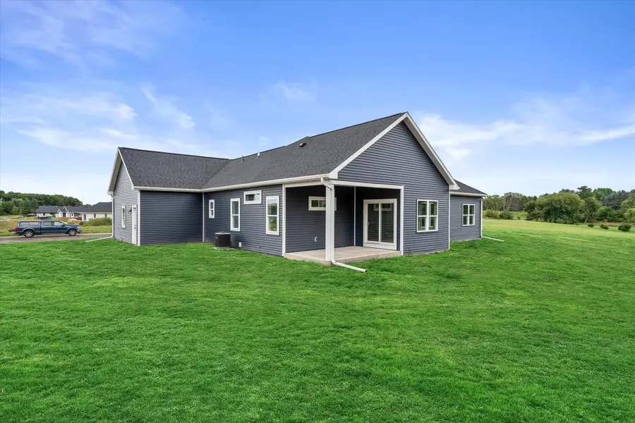 130 Ervalice COURT, Random Lake, WI 53075 - #2