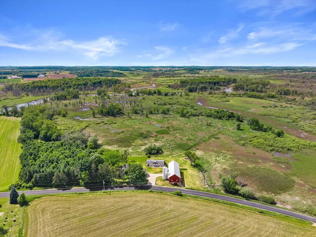 N9523 N River ROAD, Ixonia, WI 53036 - #1