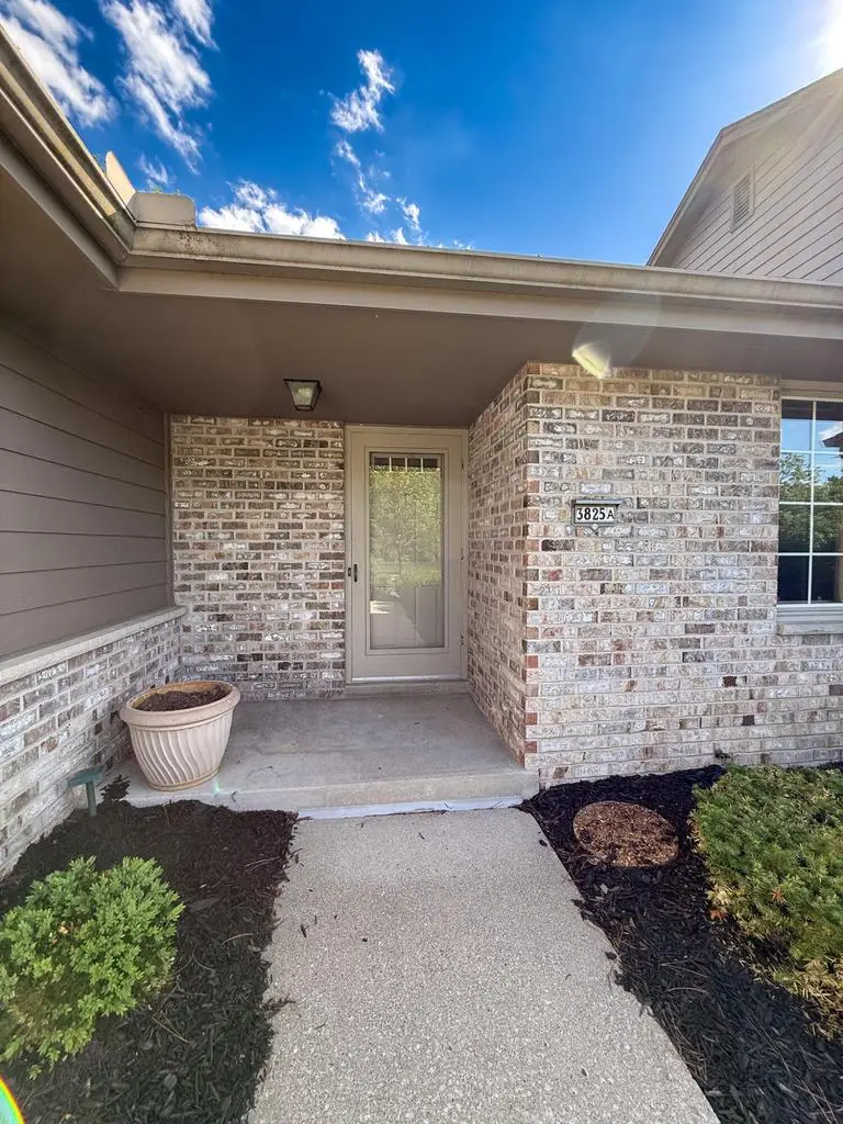 3825 Kodiak TRAIL #A, Brookfield, WI 53045 - #2
