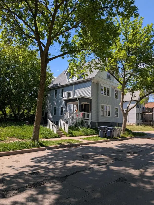 2411 N 16th STREET #2413, Milwaukee, WI 53206