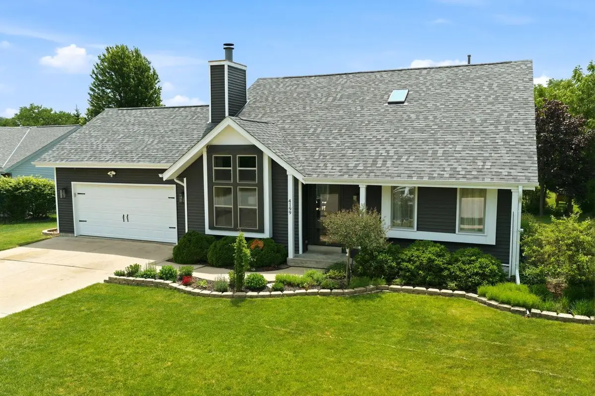 4199 W Hilltop LANE, Franklin, WI 53132 - #1