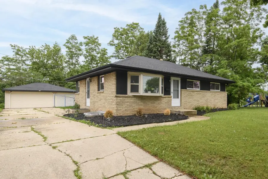 6655 N 84th STREET, Milwaukee, WI 53224 - #3